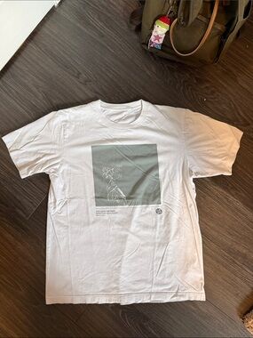 White Uniqlo T-Shirt - Jujutsu Kaisen collaboration